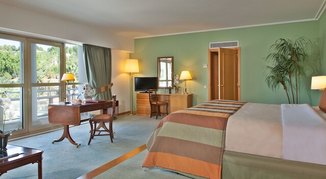 ホテル ドス テンプラリオス