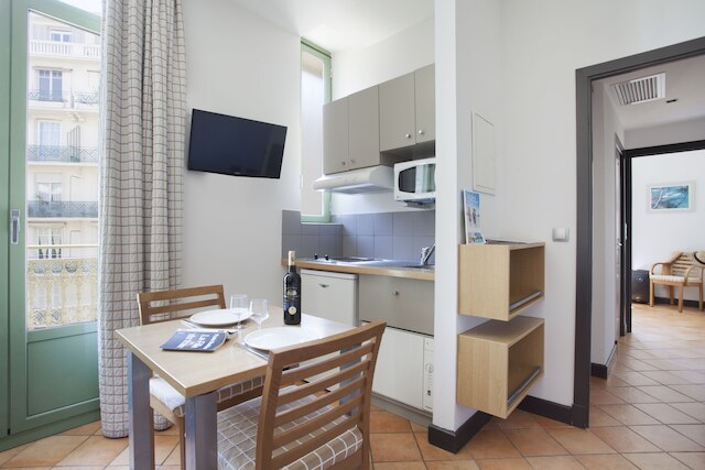 アパートホテル オダリス シティ - ニース セントル