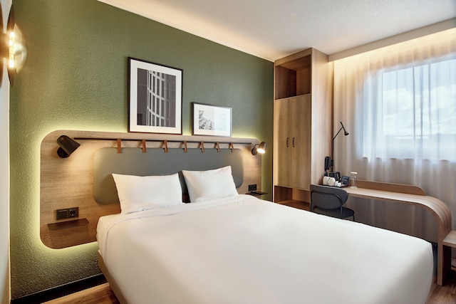 カンパニール プライム ワルシャワ セントラム