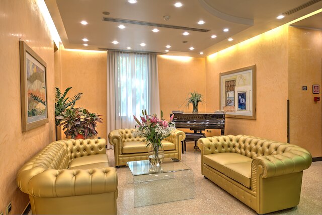 セントラル パーク ホテル メドナ