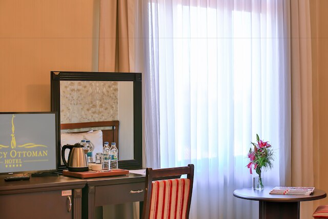 レガシー オットマン ホテル