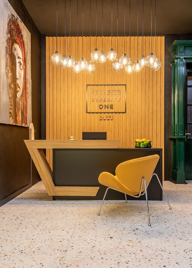 ナンバー 21 バイ DBI