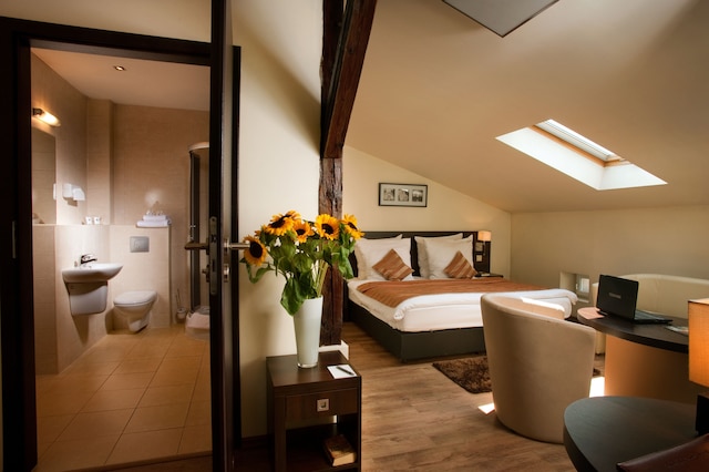 スパッツ アパートホテル