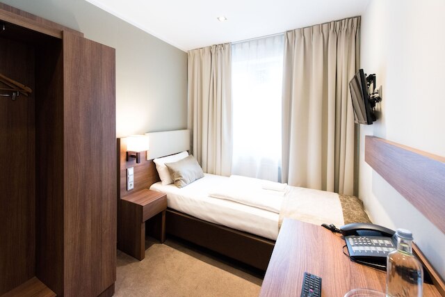 ホテル アレーナ アム ツォー