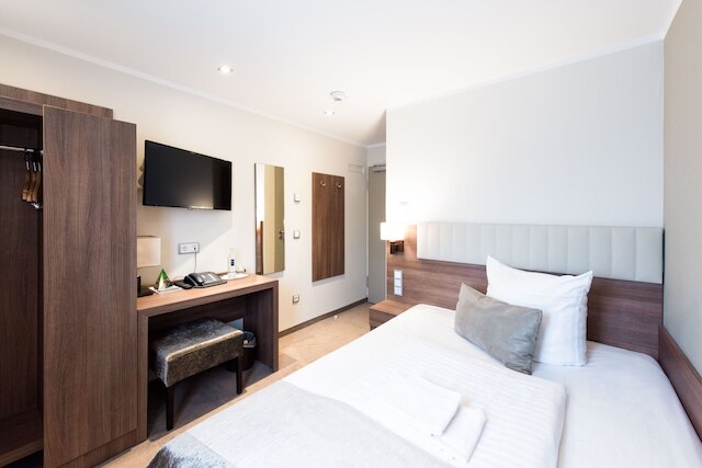 ホテル アレーナ アム ツォー