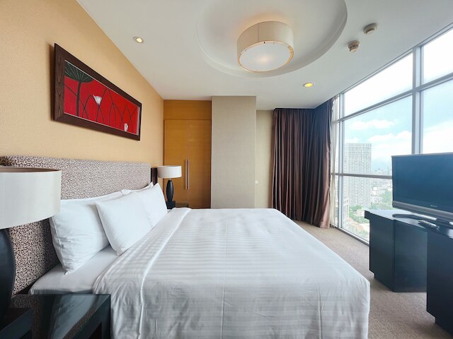 アルバナ サトーン ホテル