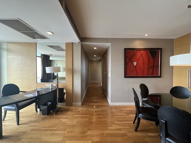 アルバナ サトーン ホテル