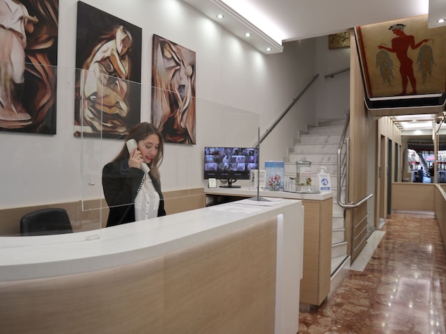 アッタロス ホテル