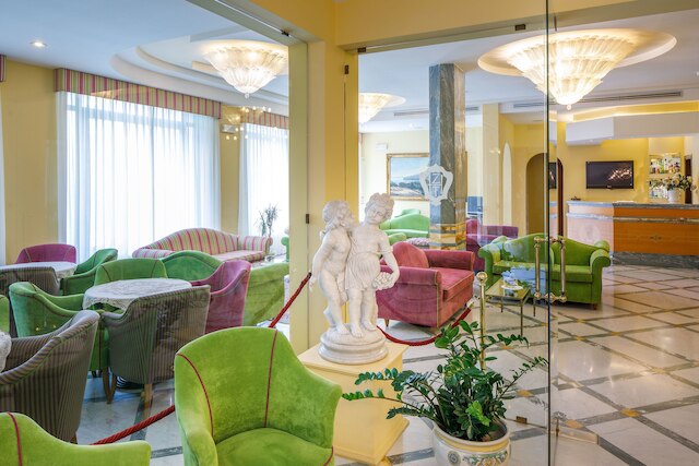 ホテル ズィ テレーサ