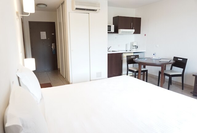 コンフォート アパートホテル シックス フール