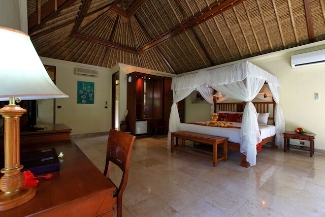 サンティ マンダラ ヴィラ & スパ