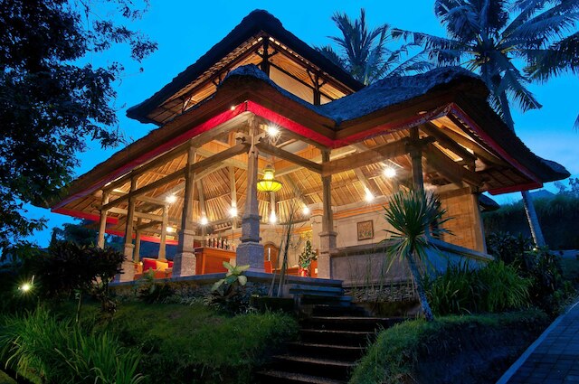 サンティ マンダラ ヴィラ & スパ