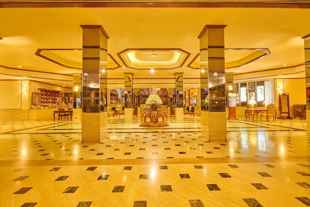 ガラダリ ホテル