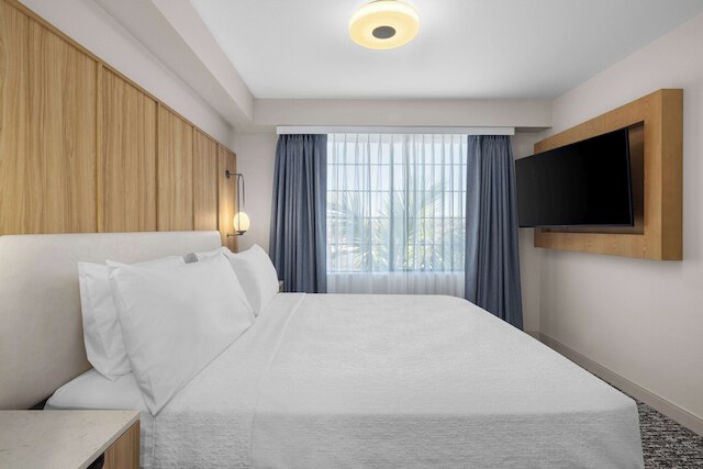 ホームウッド スイーツ バイ ヒルトン サン ディエゴ エアポート / リバティ ステーション