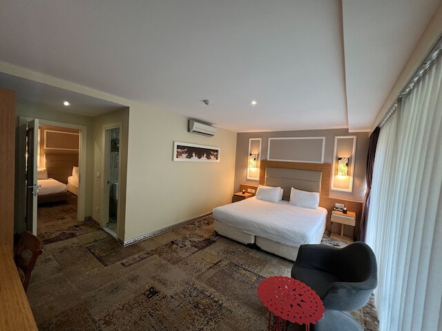 オール シーズンズ ホテル