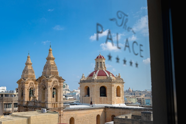 Aクス ザ パレス