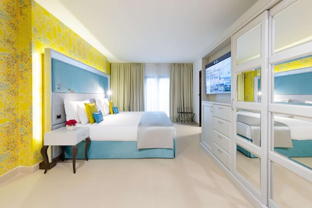 Aクス ザ パレス