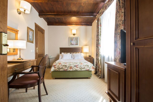 ホテル ルビンスタイン