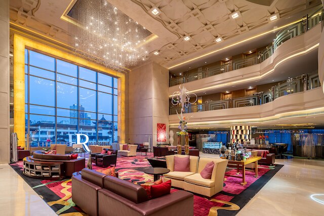 ルネッサンス上海ユー ガーデン ホテル (上海豫園万麗酒店)