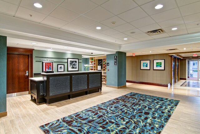 ハンプトン イン バイ ヒルトン ロンドン