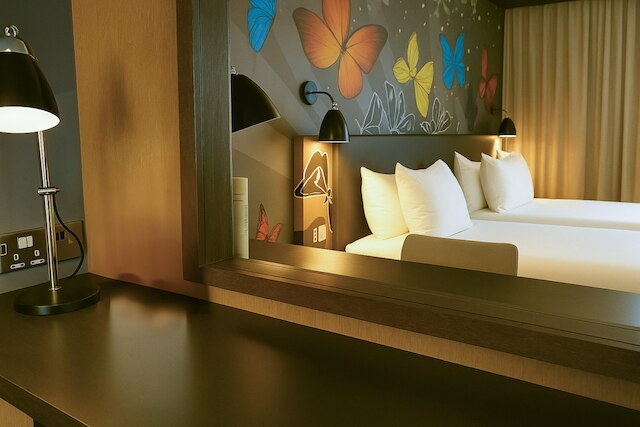 ホリデイ イン ソールズベリー - ストーンヘンジ by IHG