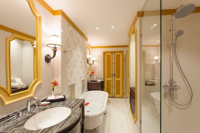 ザ グランド ルアン プラバン、アフィリエイテッド バイ メリア