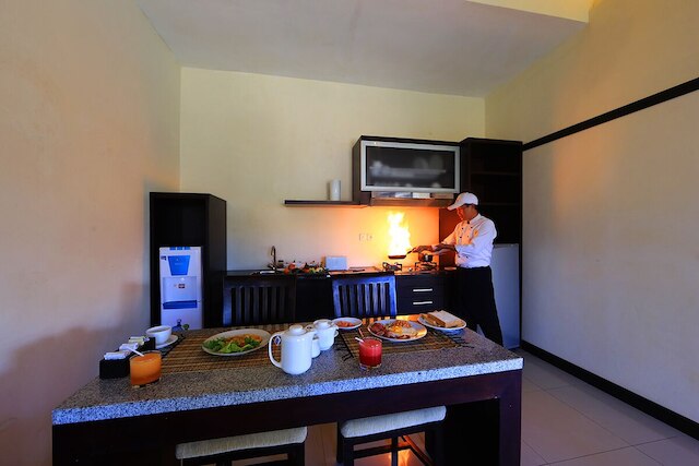 バリ リッチ セミニヤック ヴィラズ