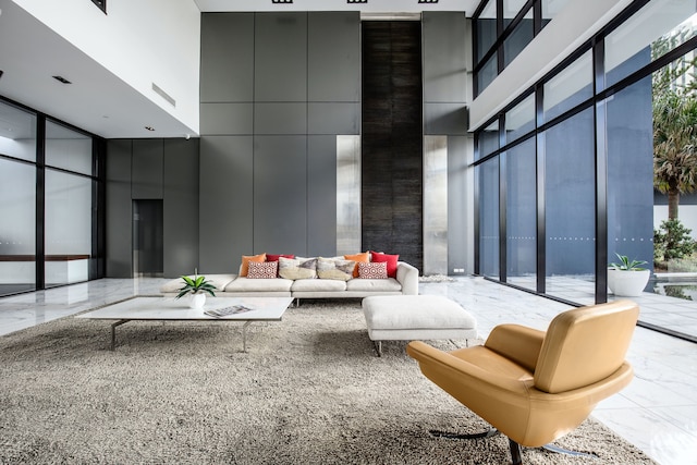 ウルトラ ブロードビーチ