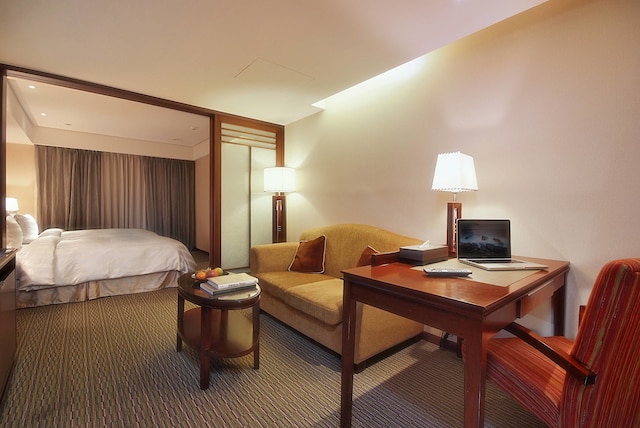 ロイヤル ビズ台北 (金来商旅)