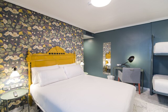 プチ パレス プエルタ ドゥ トリアナ