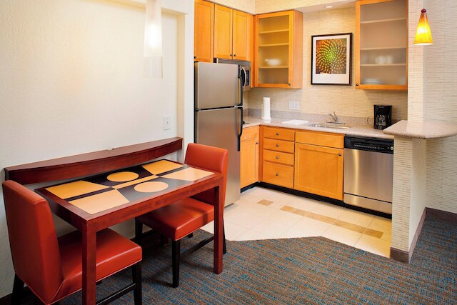 レジデンス イン バイ マリオット ロアノーク エアポート