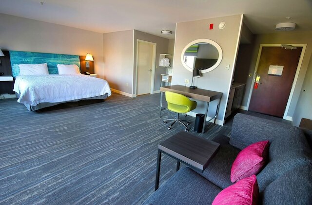 ハンプトン  イン & スイーツ タコマ