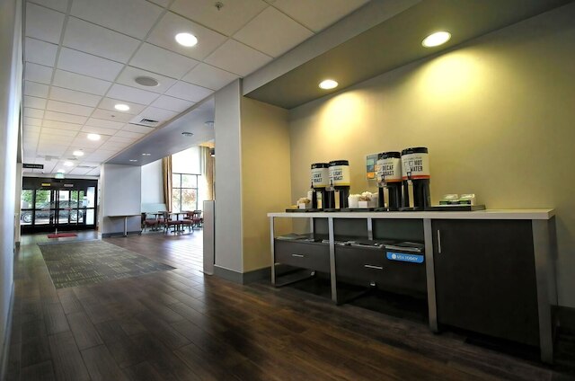 ハンプトン  イン & スイーツ タコマ