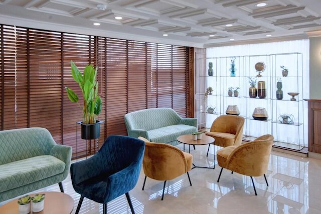 アルモン ハヤーコン