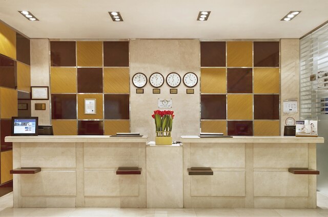 ゴールデン チューリップ シャルジャー