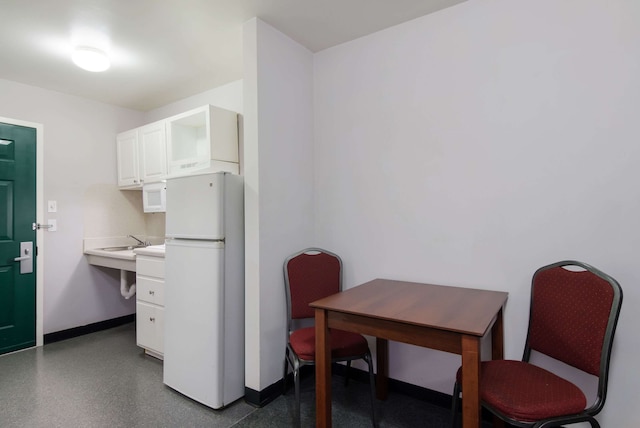 サバーバン スタジオズ デンバー セントラル-アルバダ