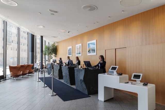 クラリオン ホテル サイン