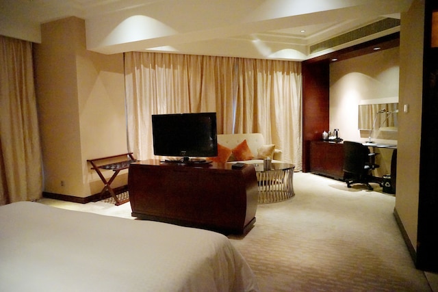 フォーポインツ バイ シェラトン ハンジョウ ビンジアン (杭州龍禧福朋喜來登酒店)