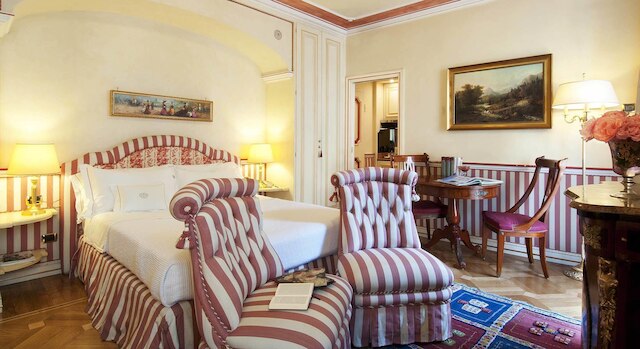 プチ パレス ホテル ド シャルム