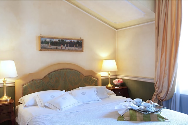 プチ パレス ホテル ド シャルム