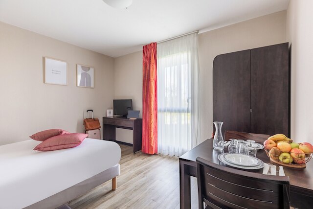 アパートシティ コンフォート ナント ウエスト サン エルブラン