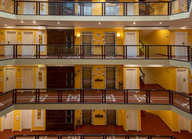 ザ クラウン ゴア