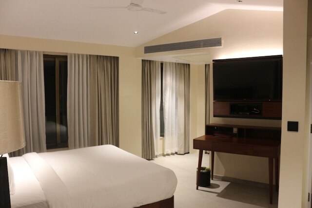 ザ クラウン ゴア