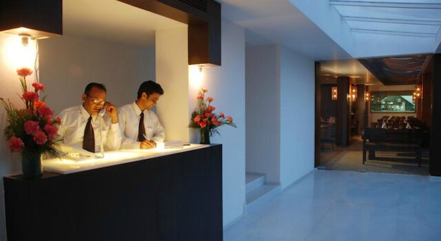 ホテル パレス ハイツ