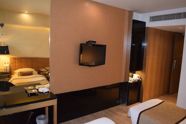 ホテル パレス ハイツ