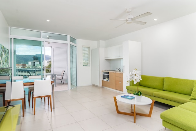 201 レイク ストリート アパートメンツ