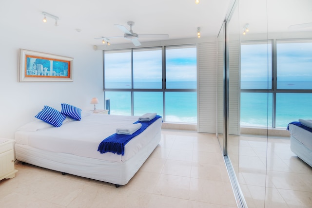 ゴールデンサンズオンザビーチ