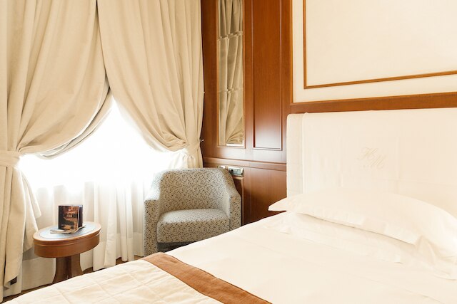 ホテル マンツォーニ