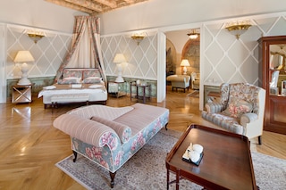 ザ ボネロウスキ パレス ブティック ホテル