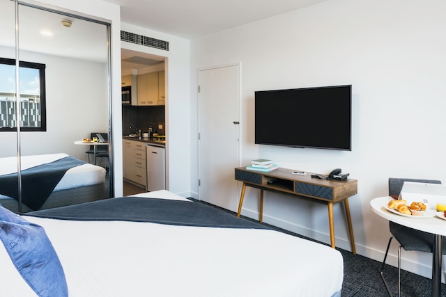 クエスト マスコット サービスド アパートメンツ